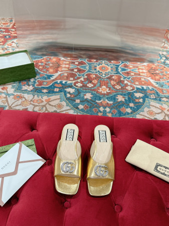 UA WOMEN'S DOUBLE G SLIDE SANDAL