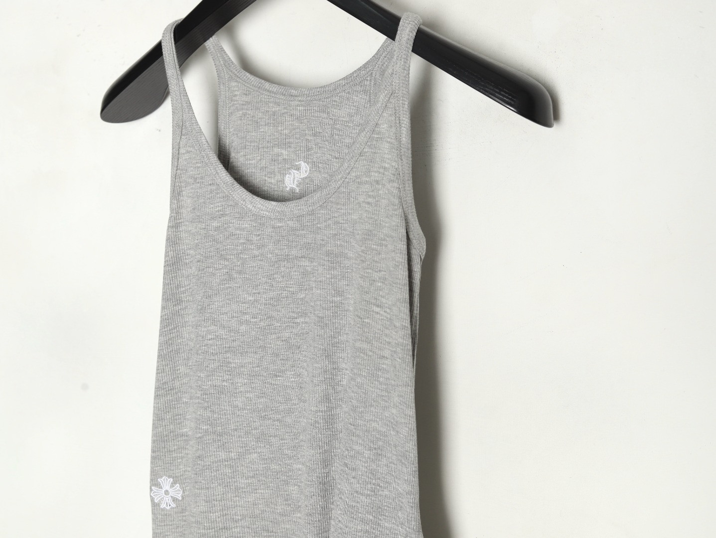 Ch**me He**ts ch knitting vest