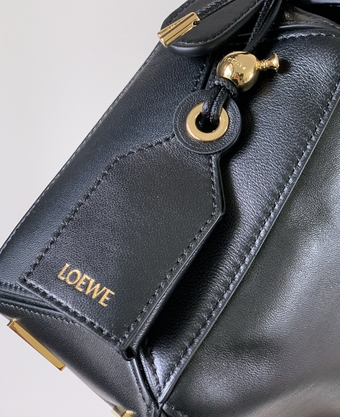 L0ew* small featherlight puzzle bag in nappa lambskin 16.5x24x10.5cm