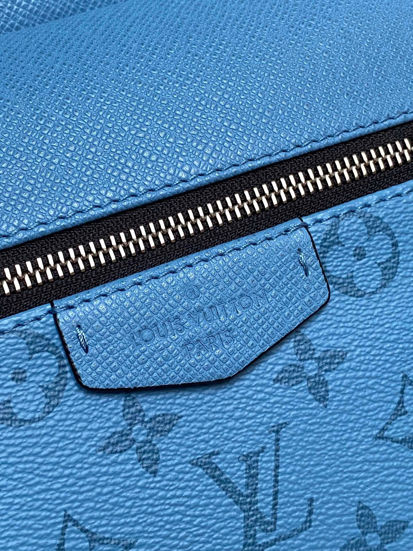 LV DISCOVERY BACKPACK M30747