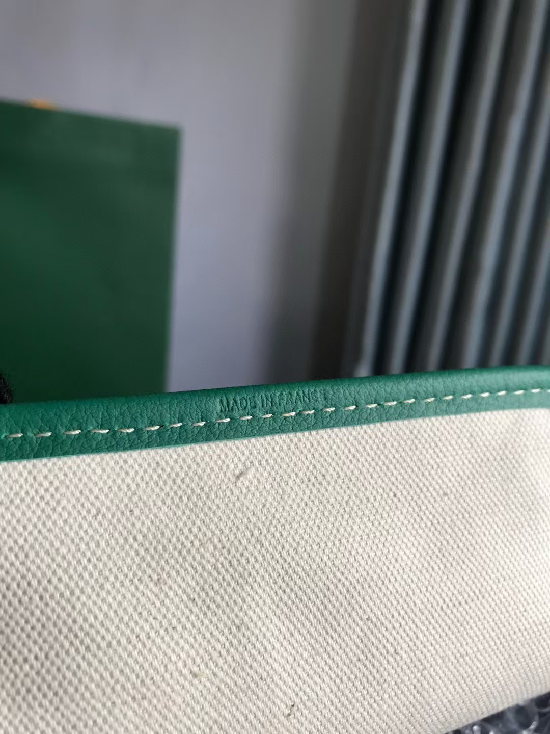 Go*ard small saint l0*is bag 28 cm x 15 cm x 34 cm