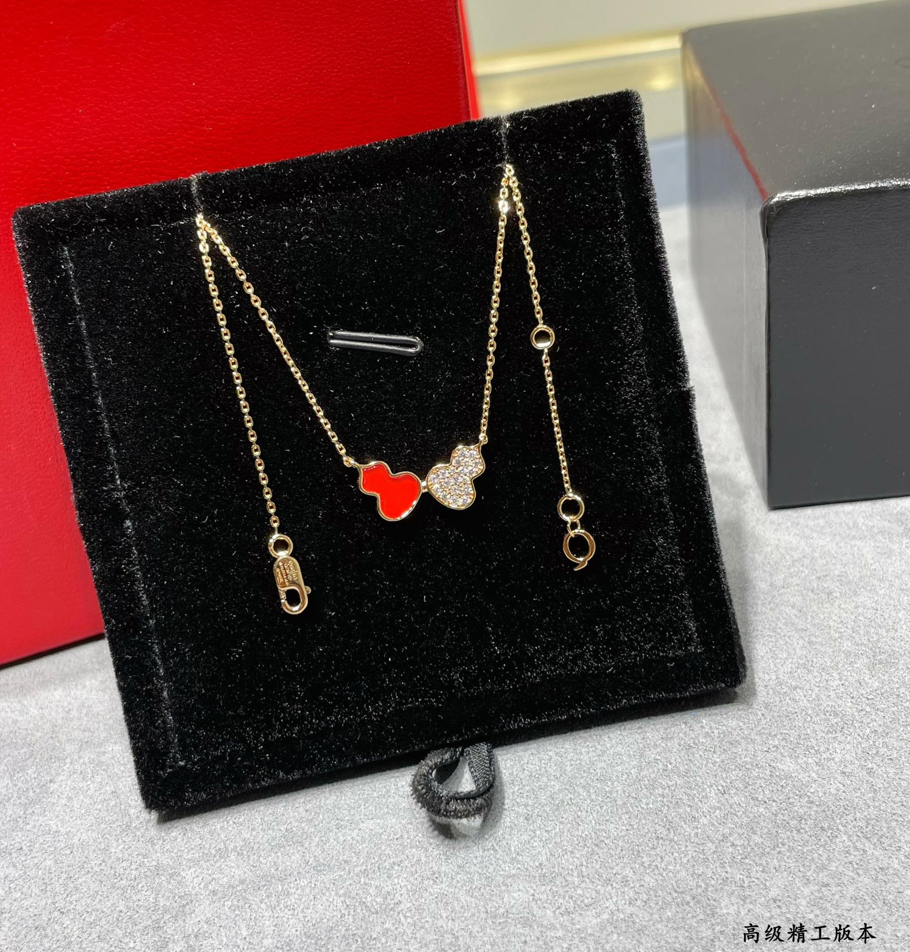 Qeelin Wulu Double Gourd Necklace