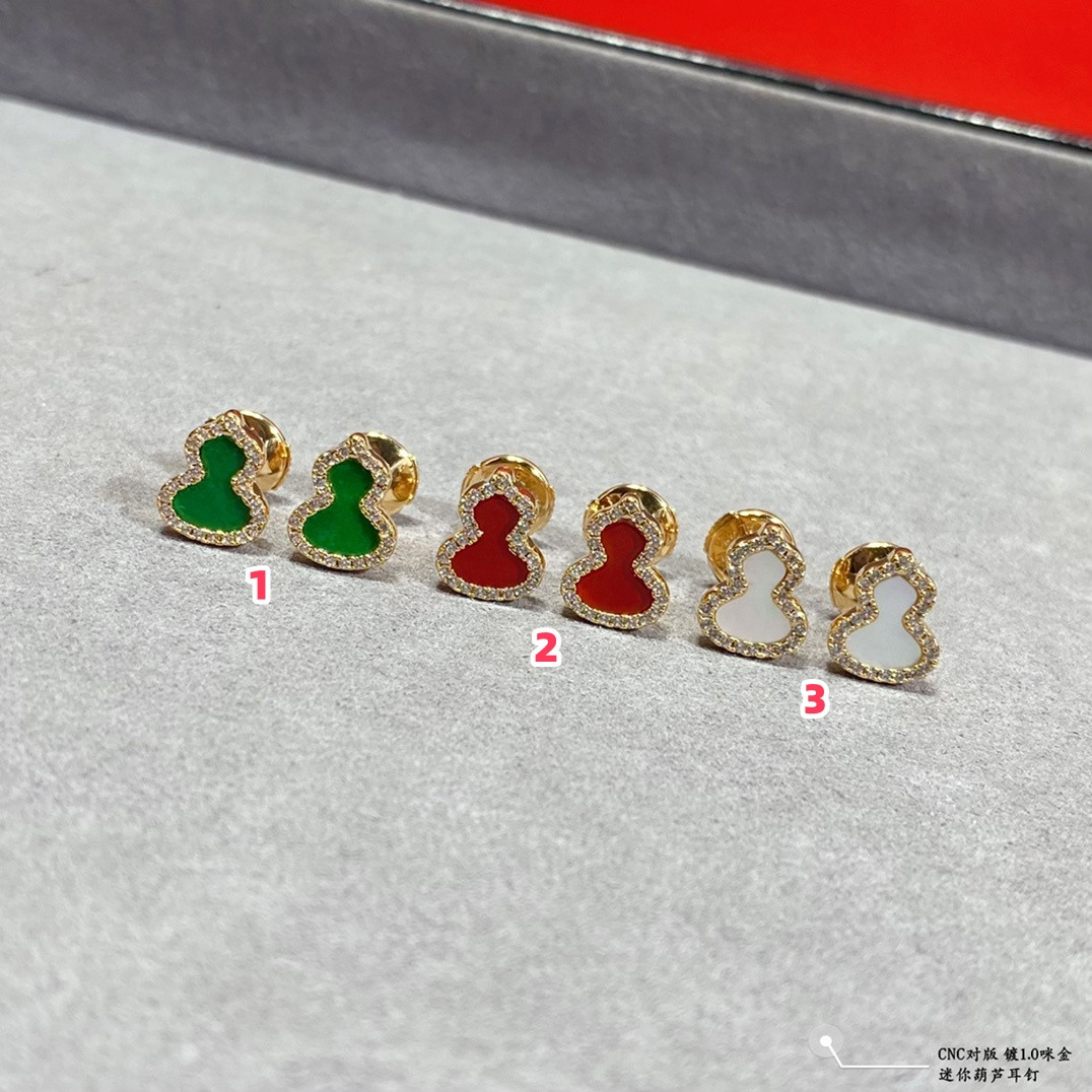 Qeelin Mini Gourd Earrings