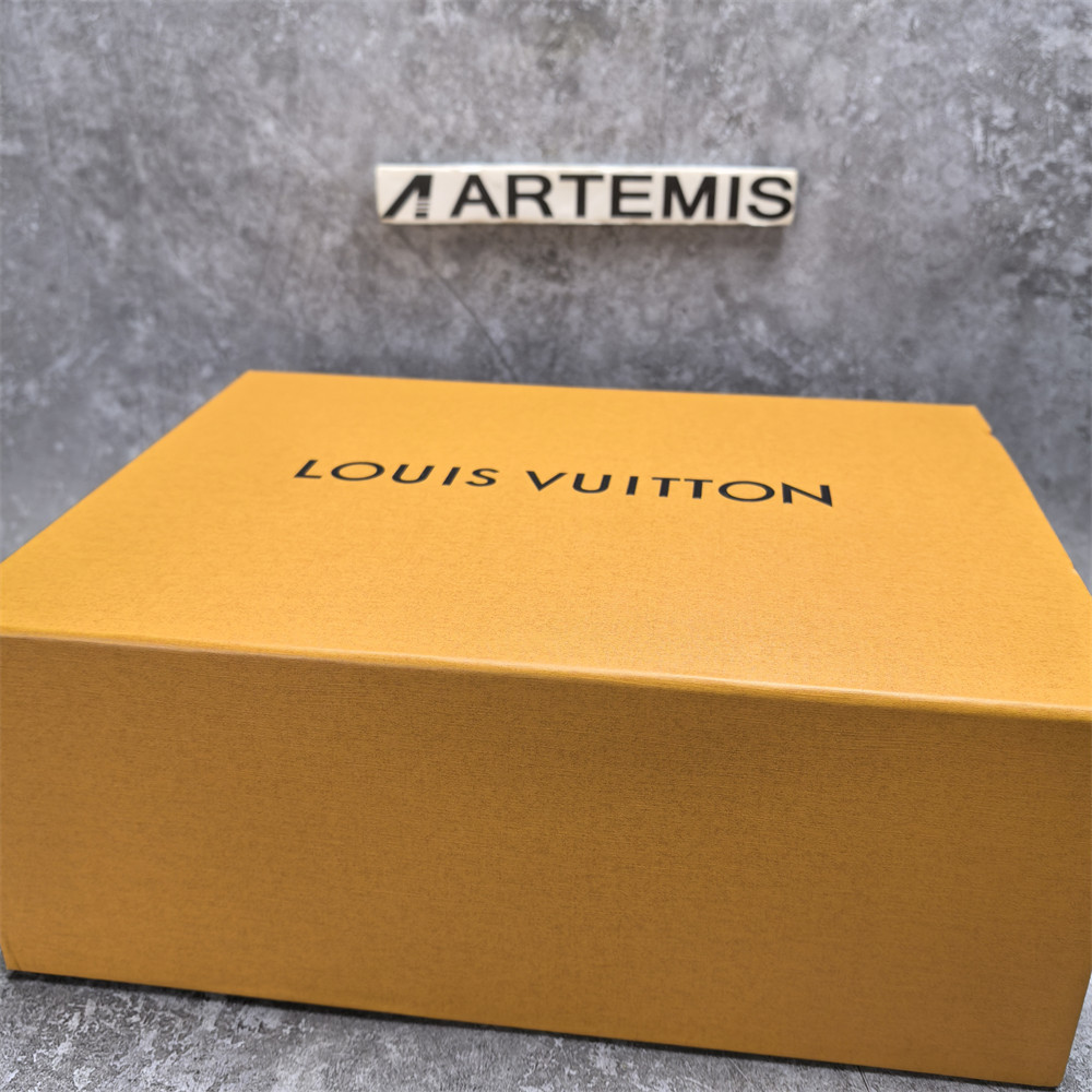 UA LV Trainer Sneaker