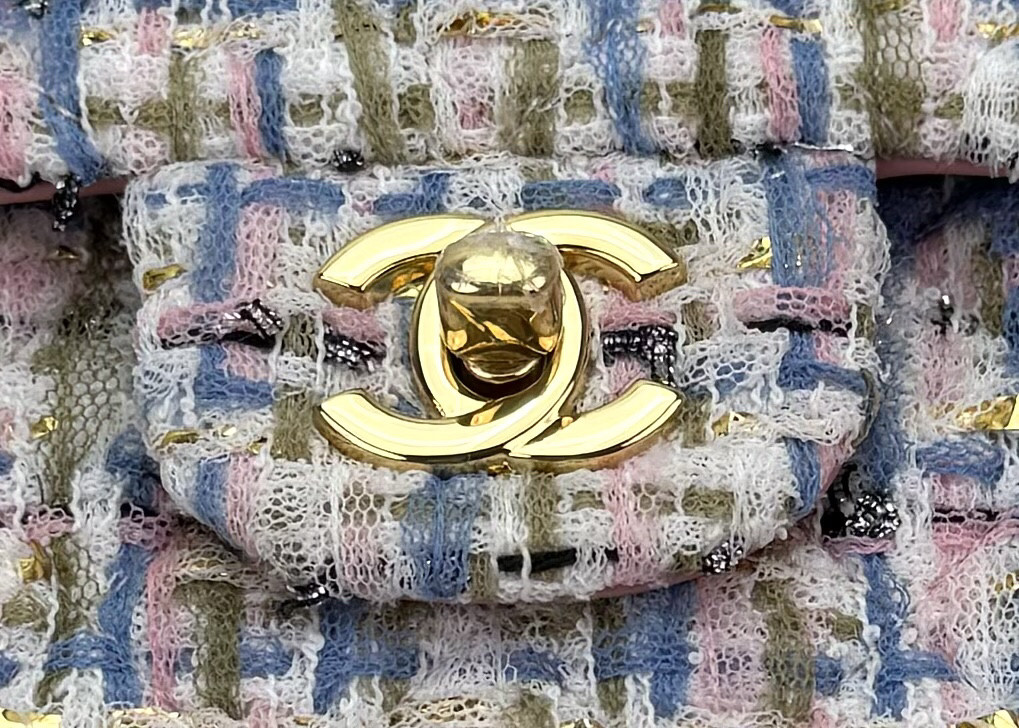 Ch*el mini classic 11.12 handbag 25 15.5 × 25.5 × 6.5 cm