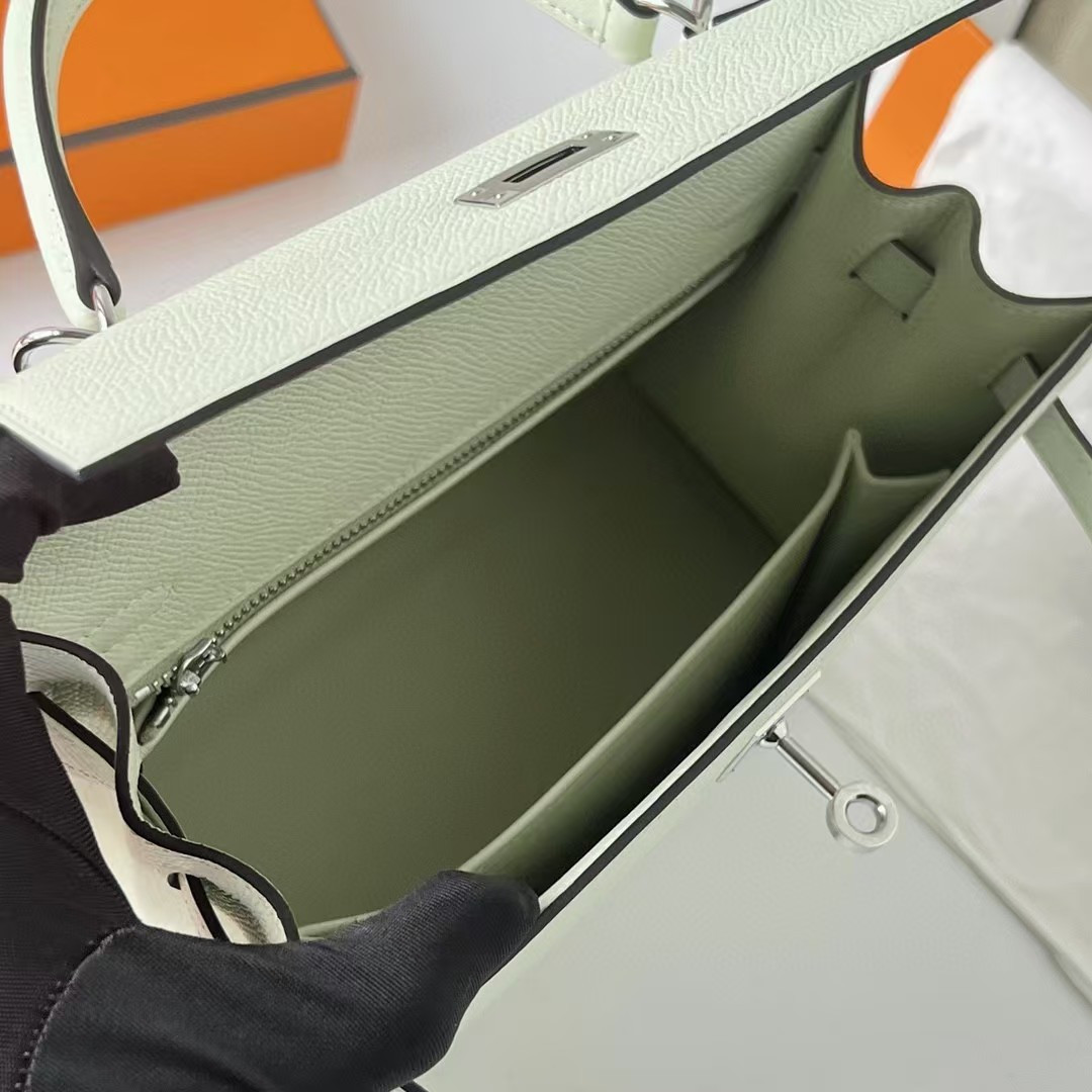 HERMÈS Kelly Silver-tone Hardware 25
