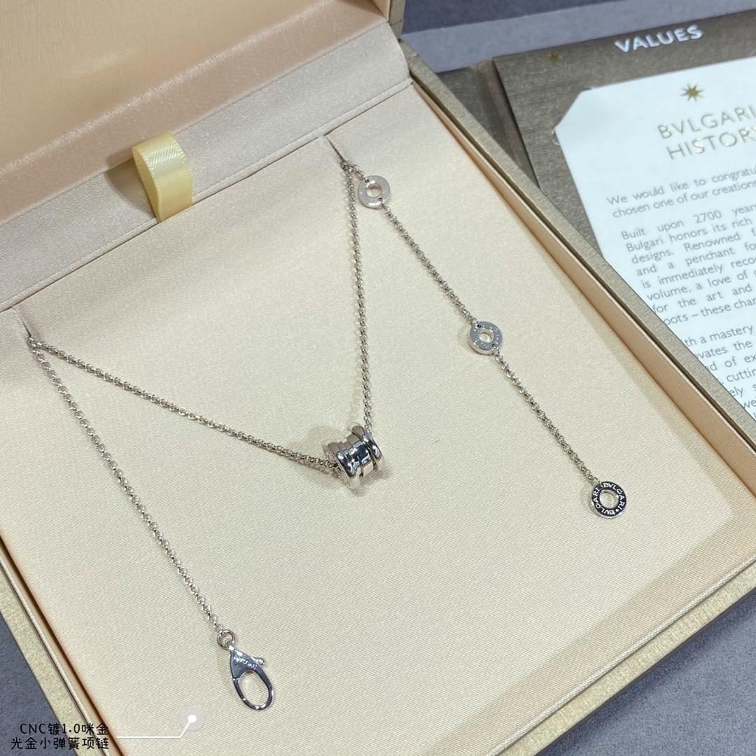 B*l*ai light gold small spring necklace