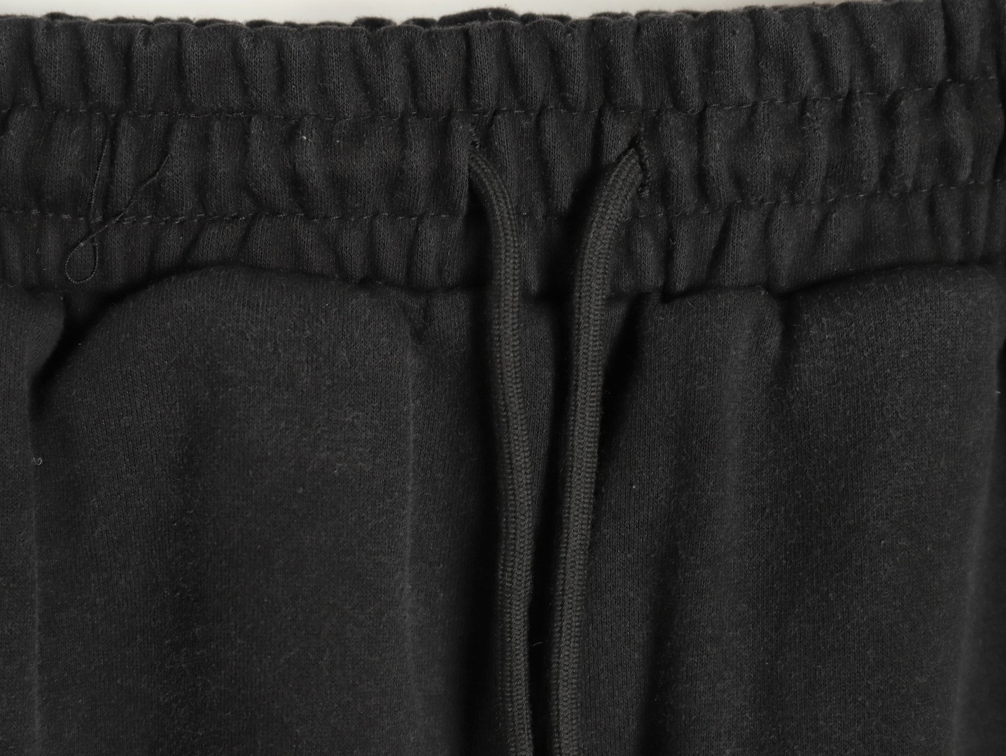 Ch**me He**ts shorts