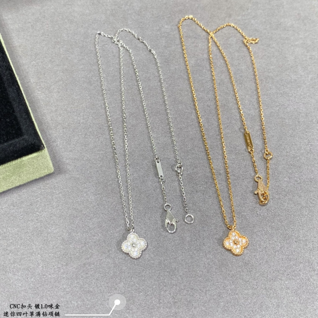 v*n cl*f & arpels mini Di*m*nd four-leaf clover necklace diameter approx 1.0cm,chain length approx 40+5cm