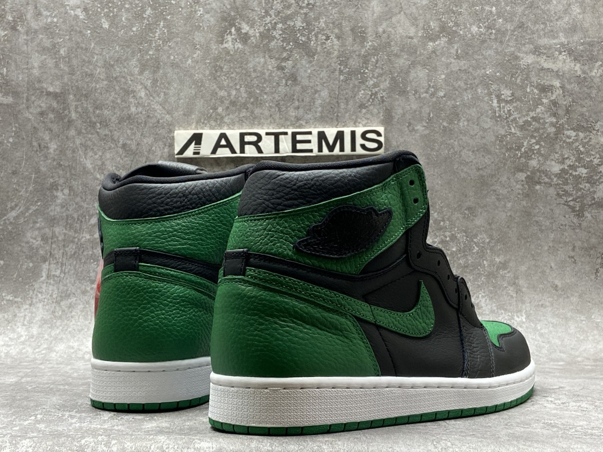 Air Jordan 1 Retro High Pine Green Black
