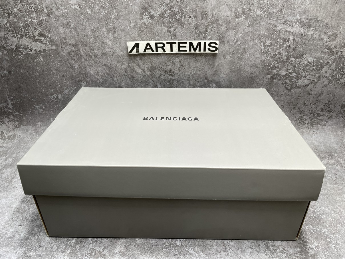 Balenciga Triple S Sneaker Bright Purplish Red