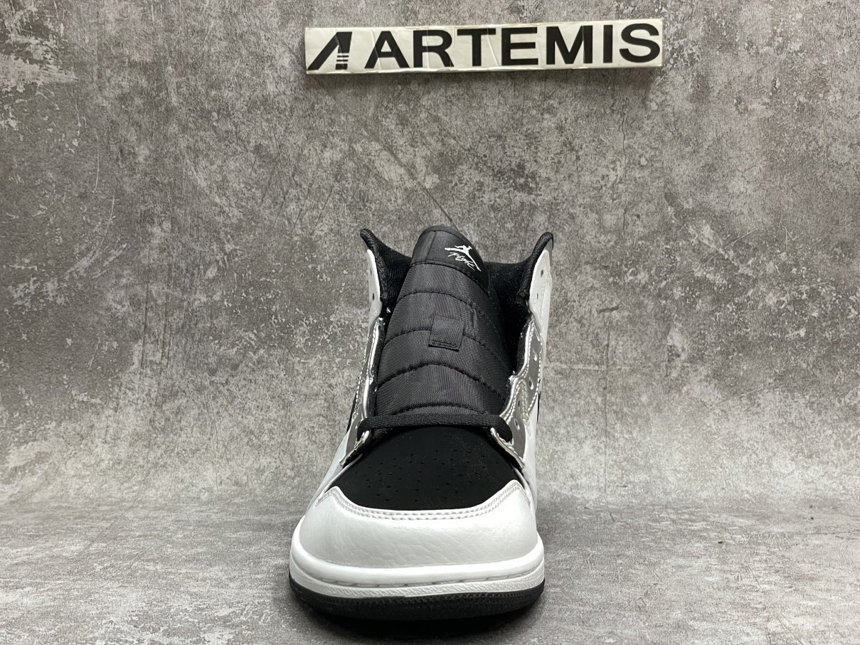 Air Jordan 1 Mid Alternate Think 16