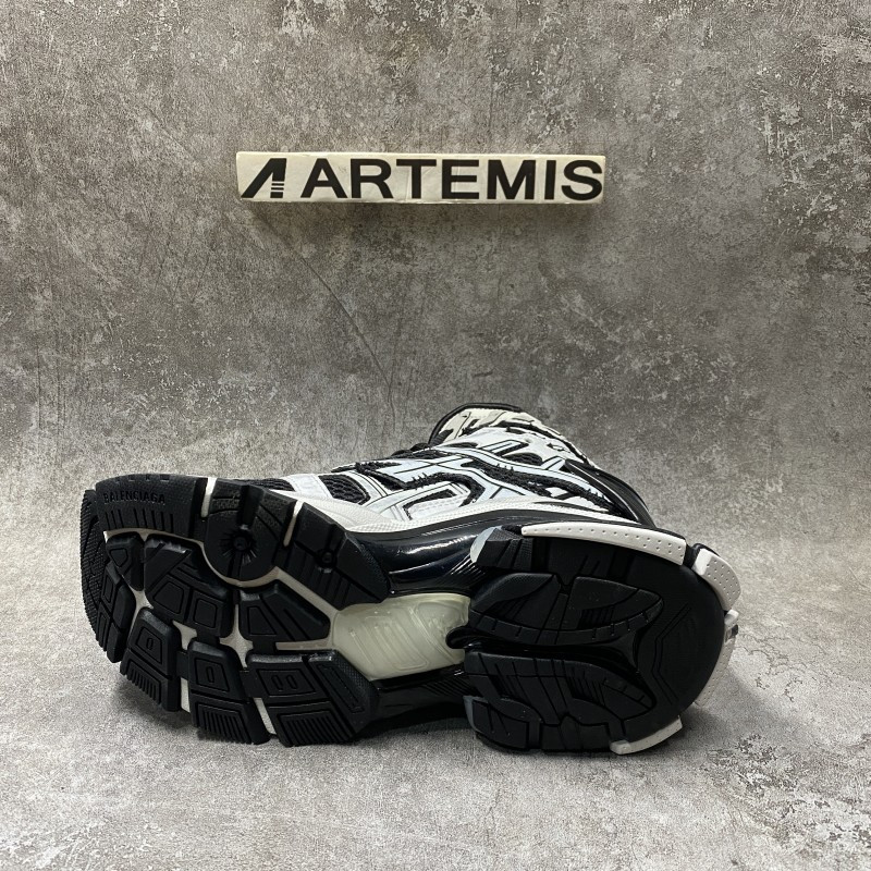 Balenciga Runner panelled high-top sneakers