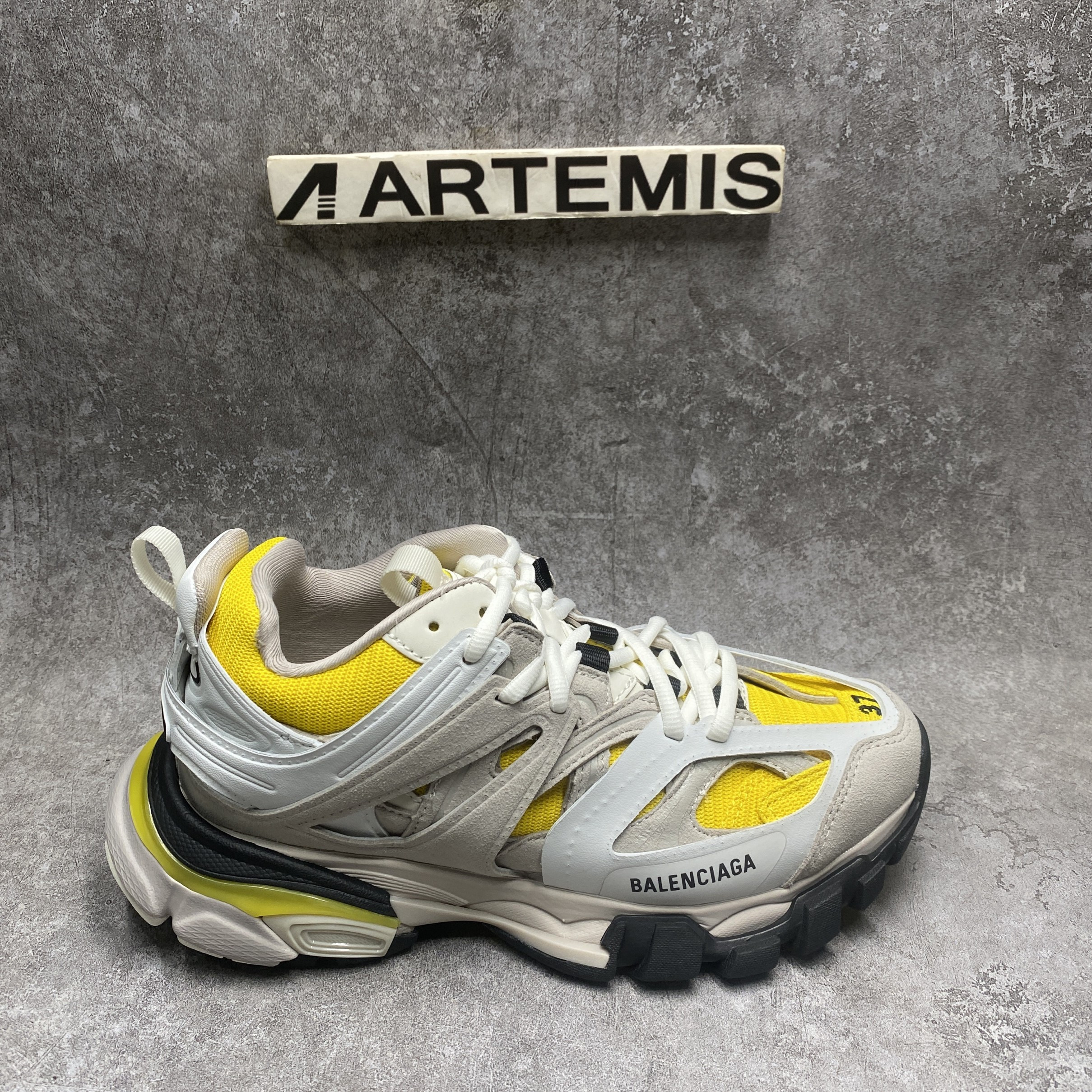 Balenciga Track Sneaker in Yellow