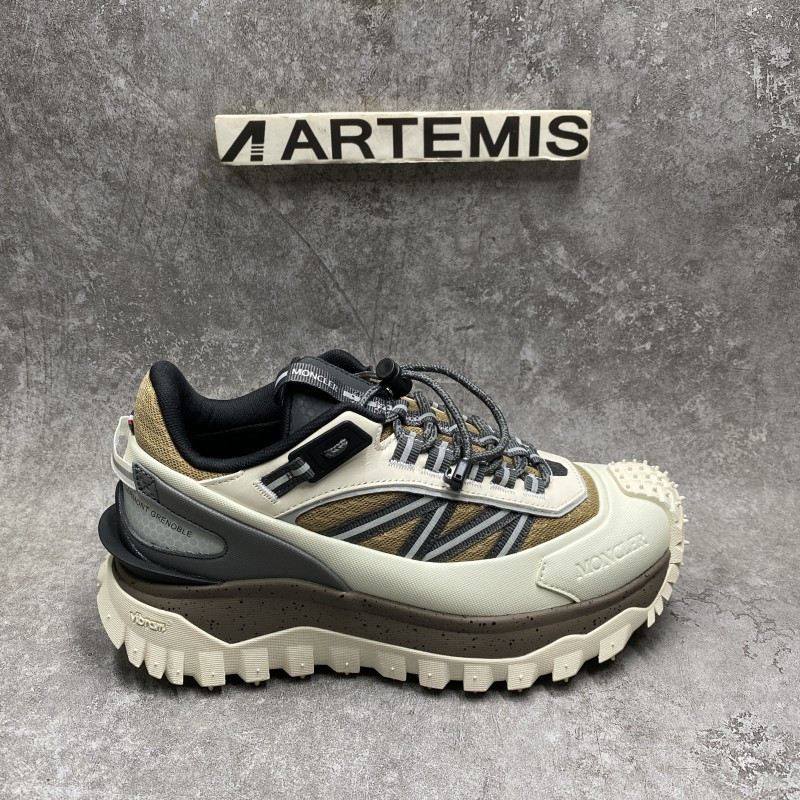 Moncler Trailgrip Beige White