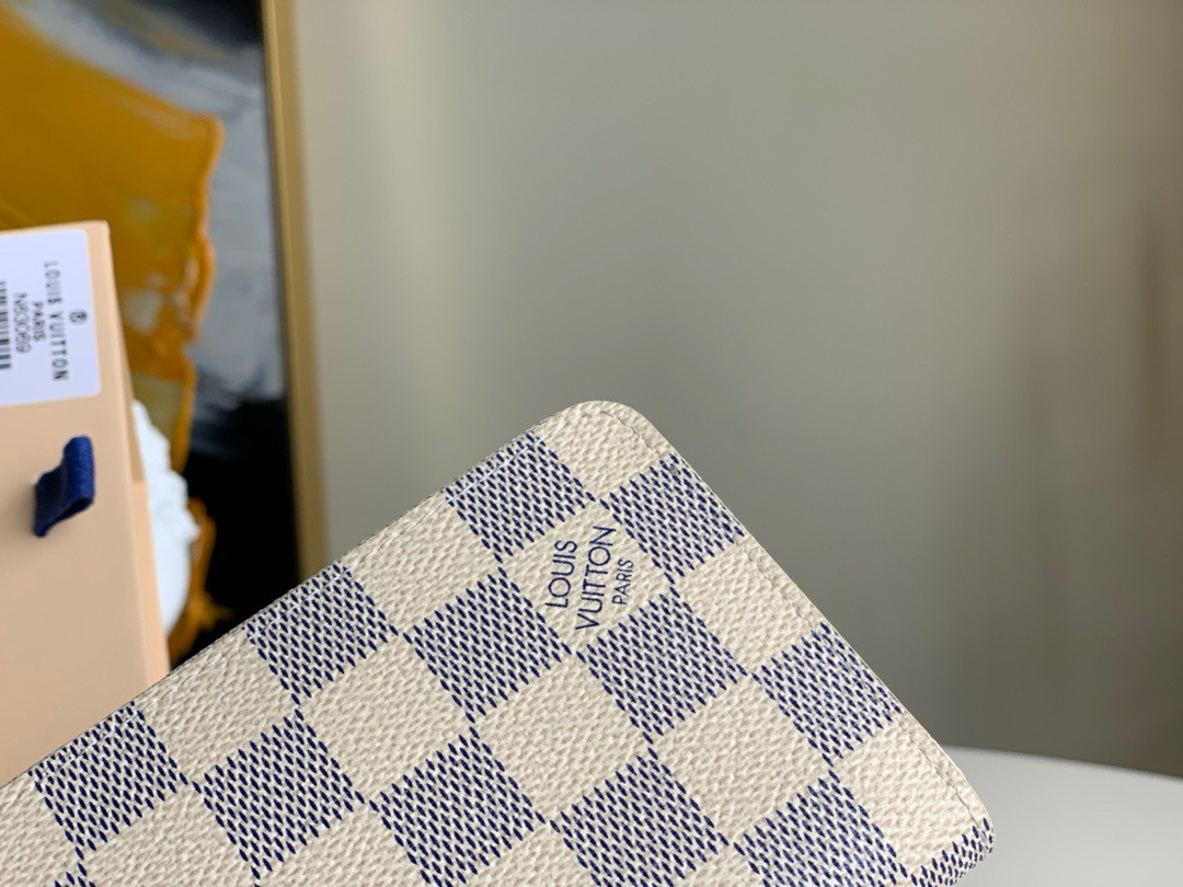 LV ZIPPY COIN PURSE PADLOCK N63069