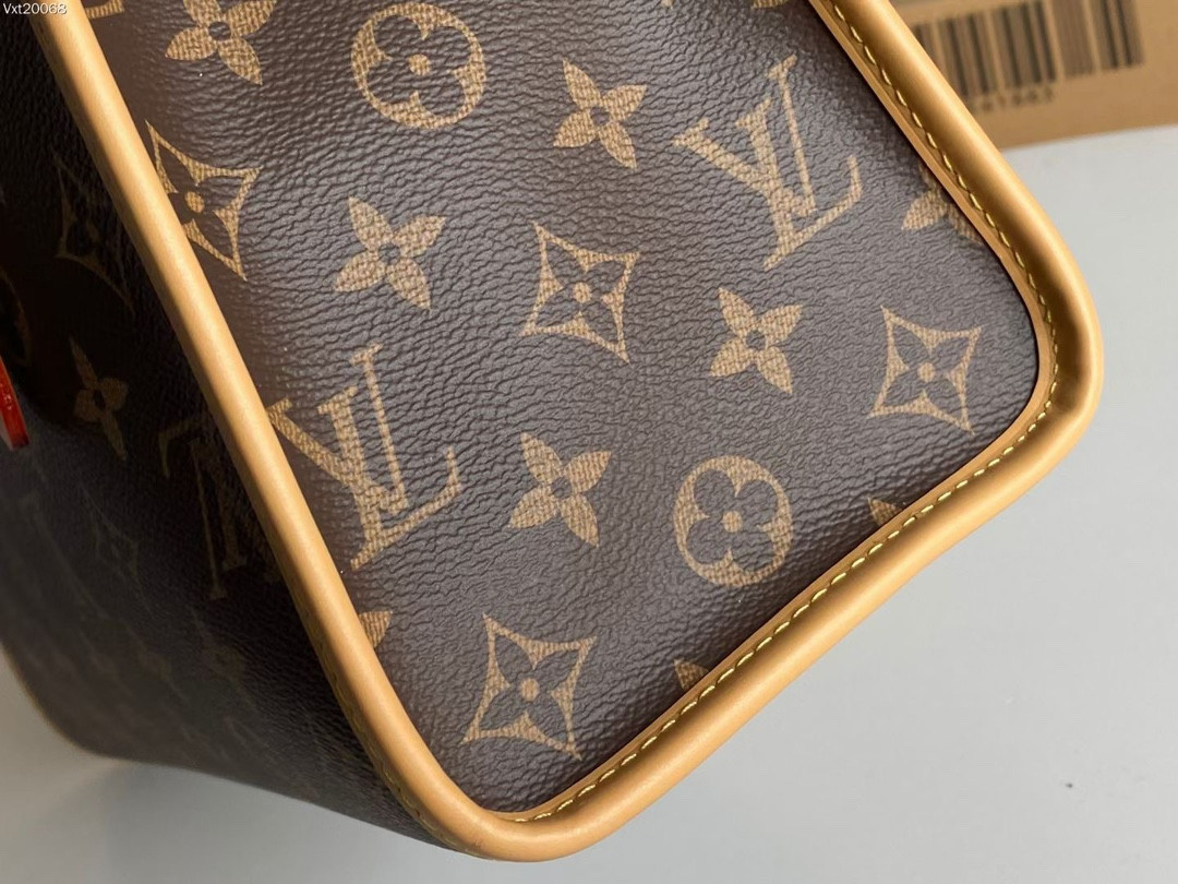 LV M41023 27.5 x 13 x 23.5 CM
