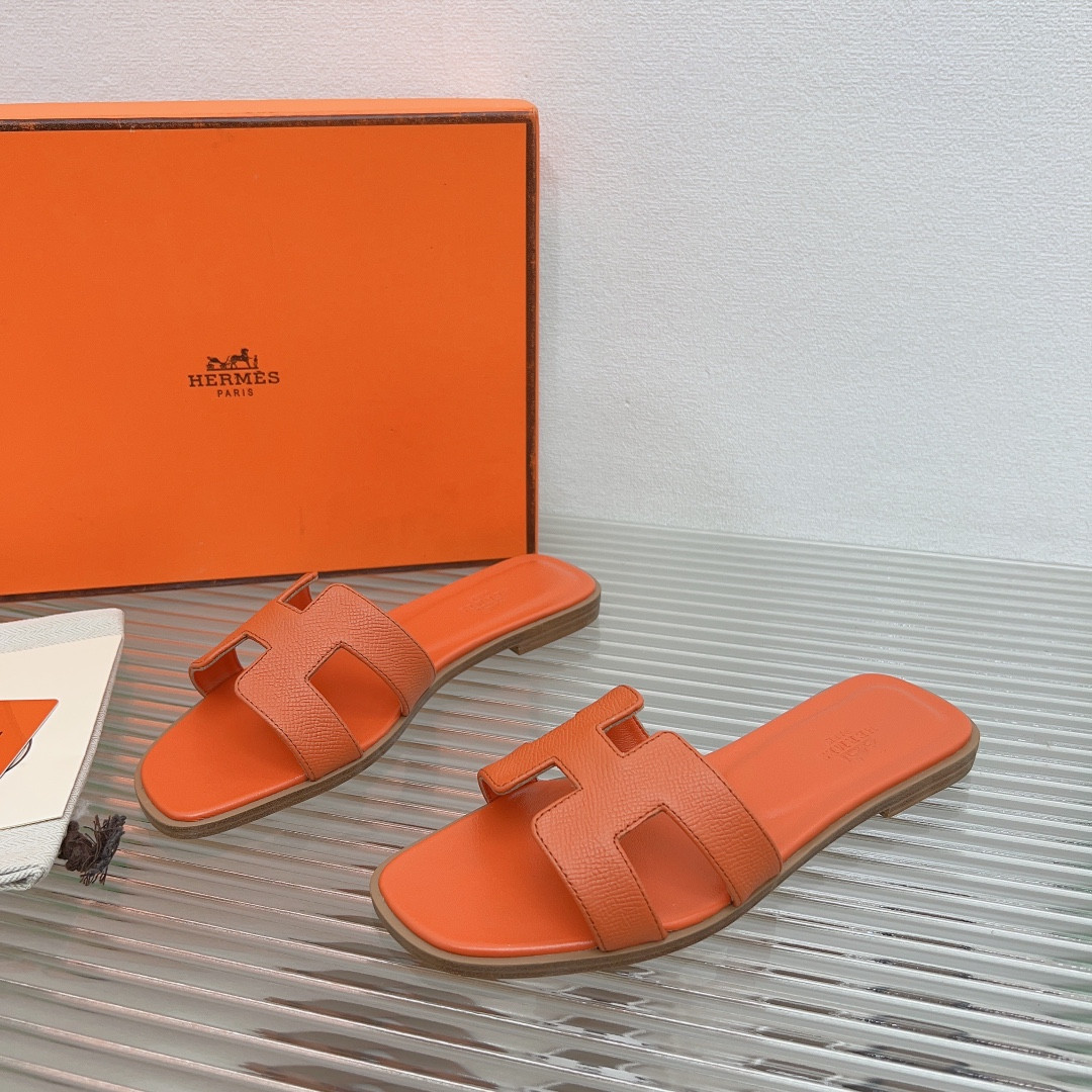 ua H**me5 oran sandal