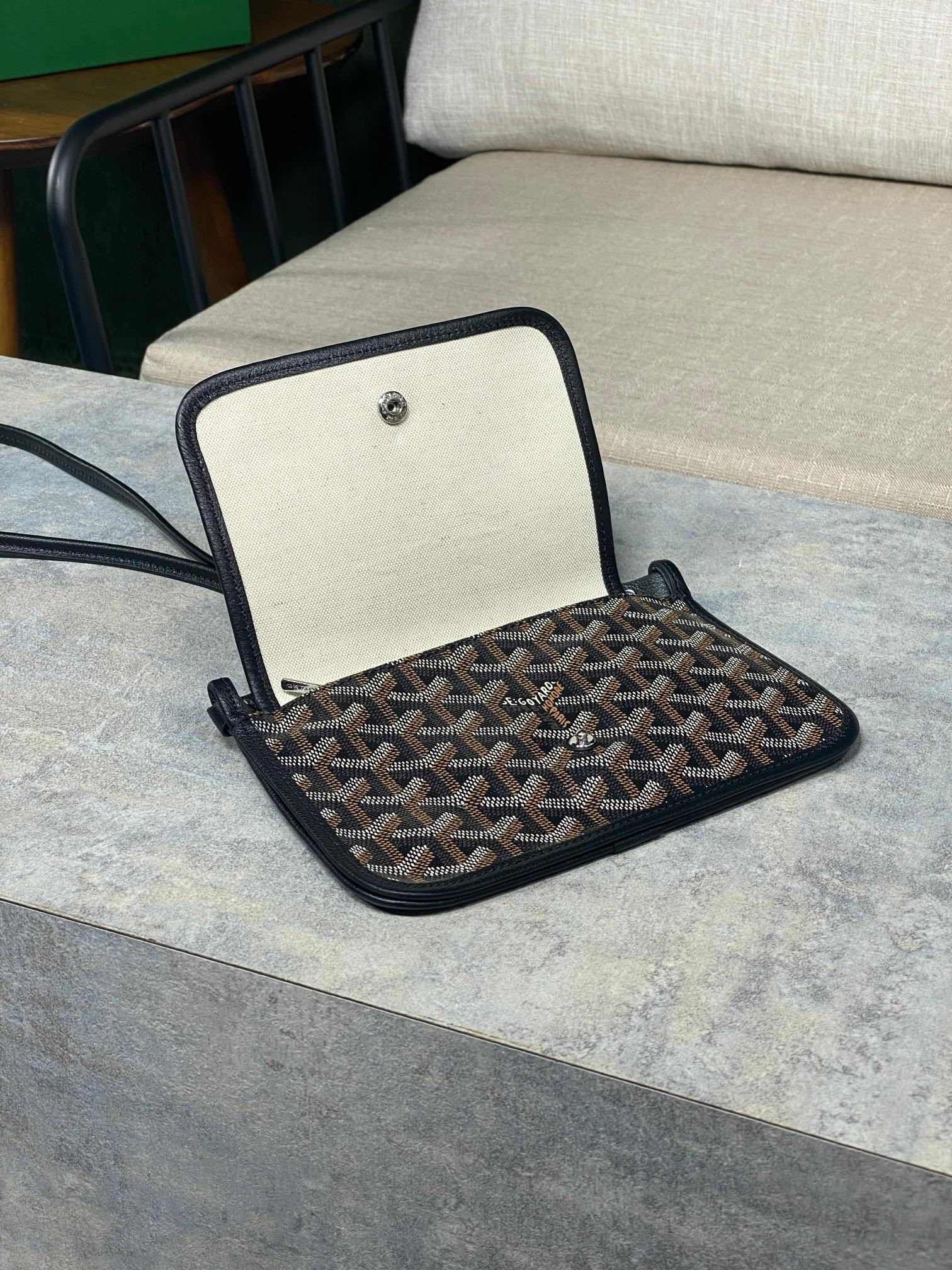 Go*ard plumet pocket wallet 21x14x2.5cm