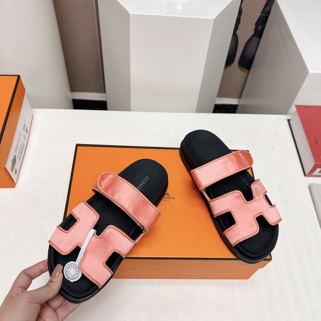 ua H**me5 chypre sandal