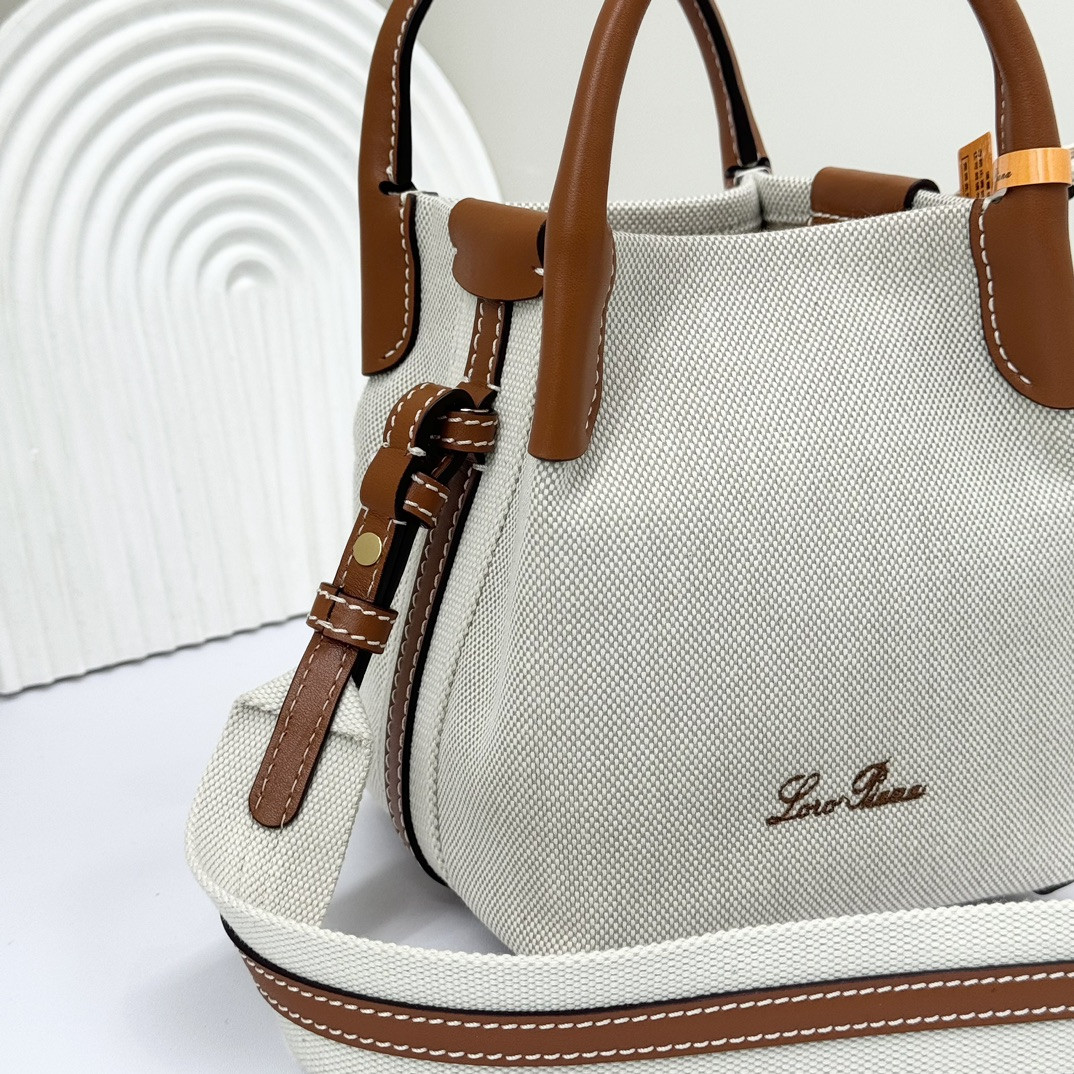 L**o p*ana micro bale bag  cotton, linen 23 x 16 x 14 cm