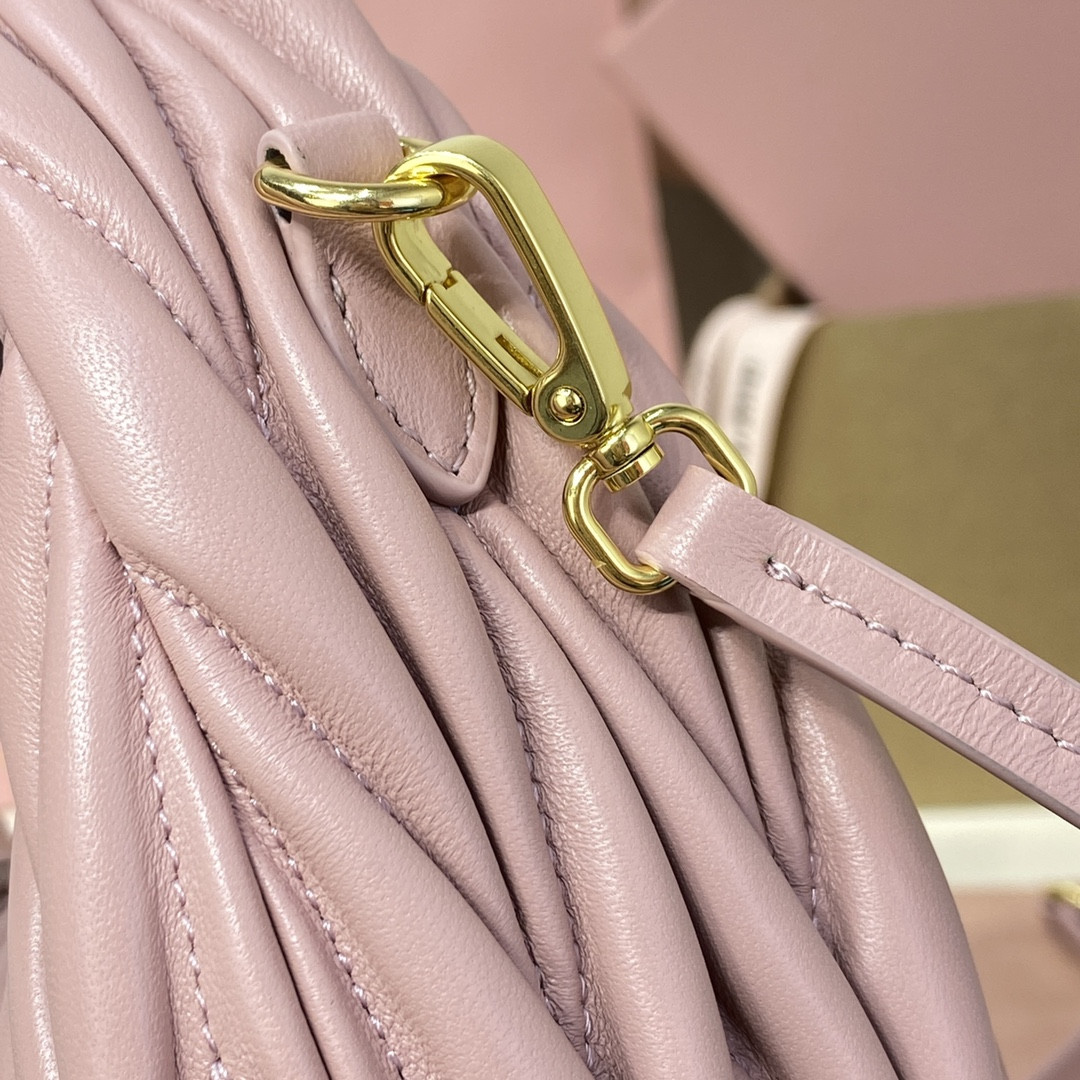 Miu Miu Wander matelassé nappa leather hobo bag 17x20x6cm