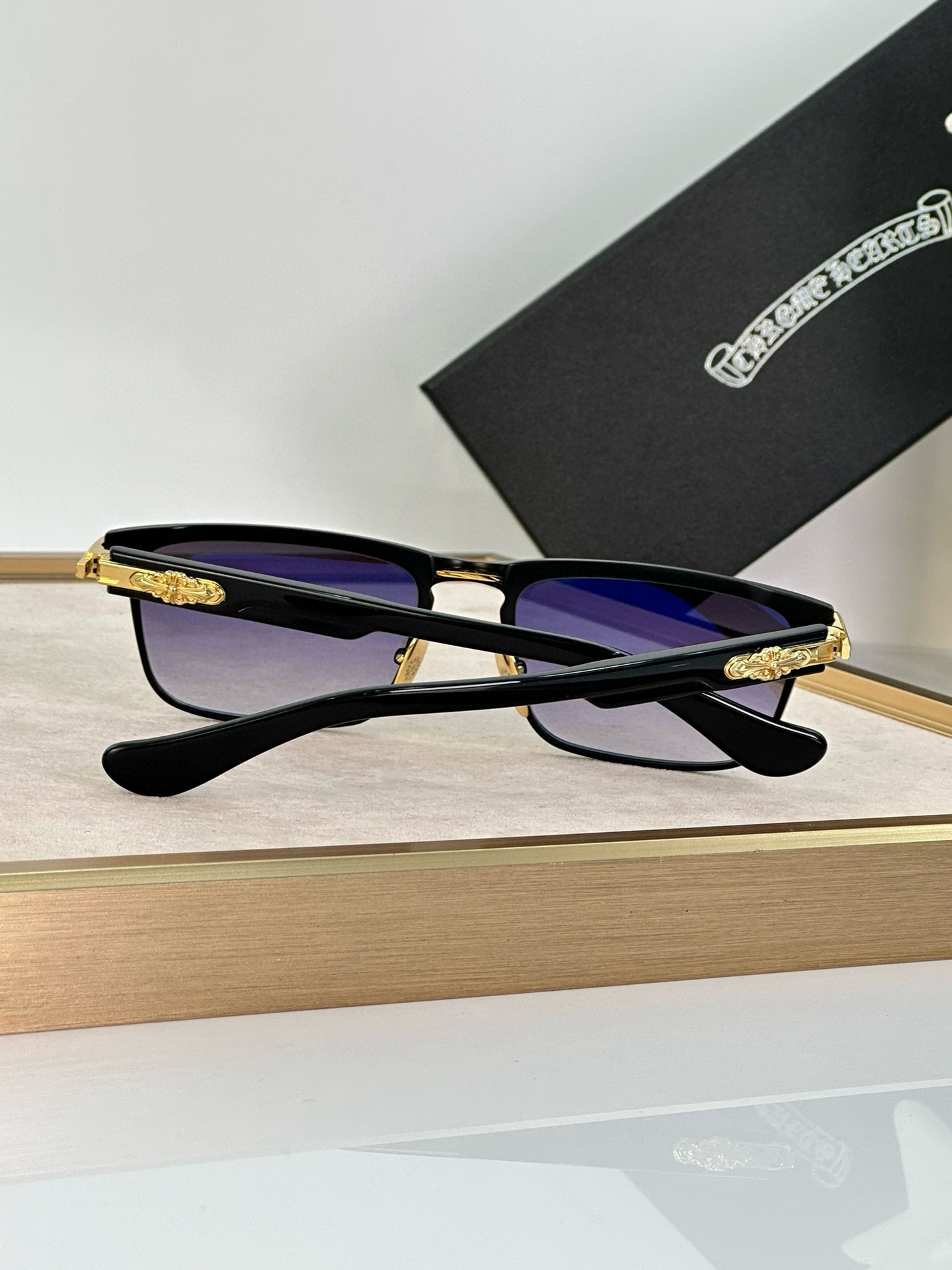 Ch**me He**ts glasses ss24 56-18-146