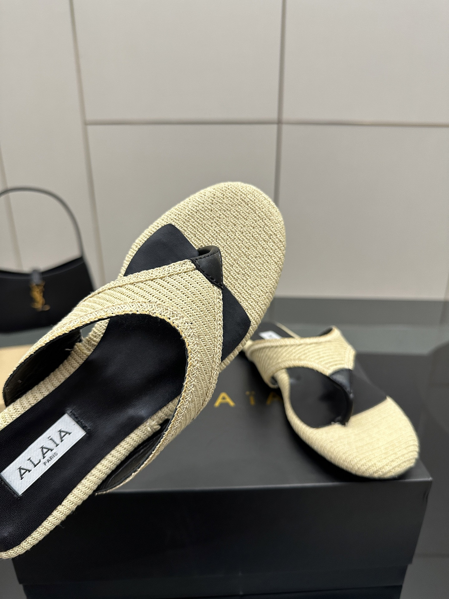 UA Alaia Triangle Flat Slides(Customized Size 7-10 days production time)