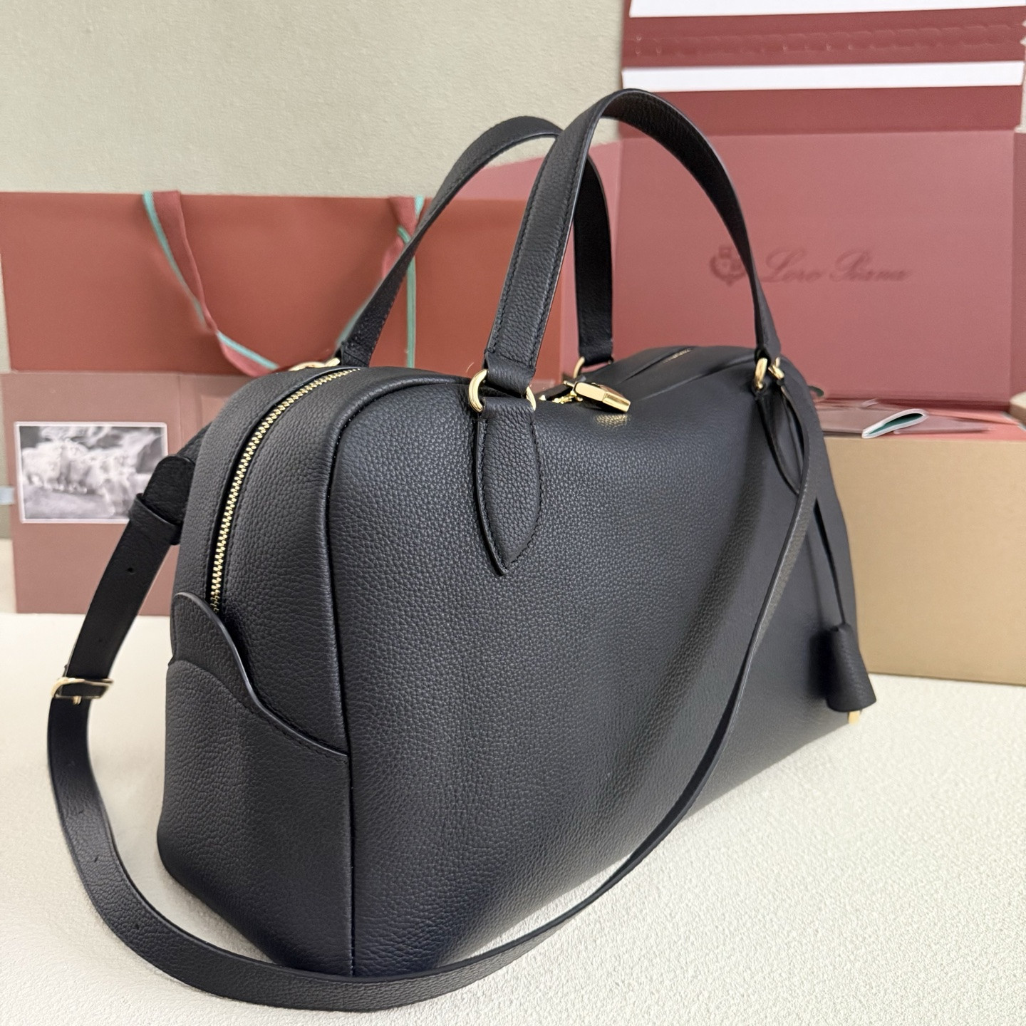 L**o p*ana needle 38x22x16cm